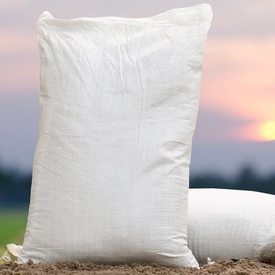 Túi cát Polypropylen dệt trắng tái chế Túi sỏi rỗng 50kg